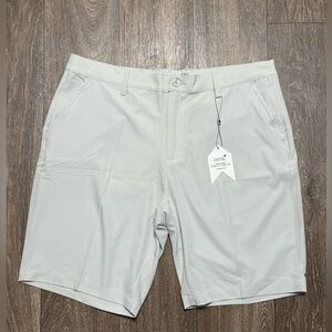 1764 Golf Men's Tan Shorts size 36 New With Tags